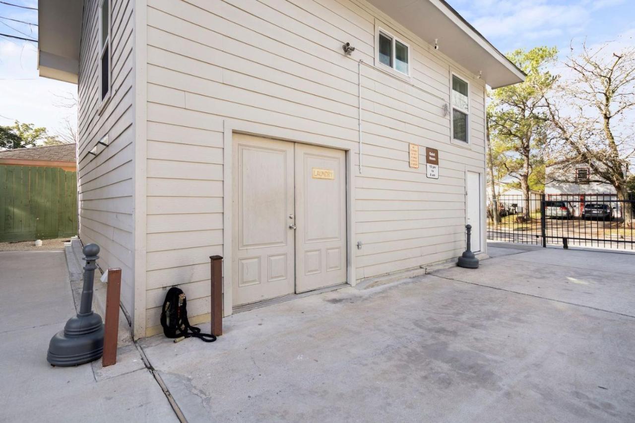 East Downtown Bungalow Houston Exterior photo
